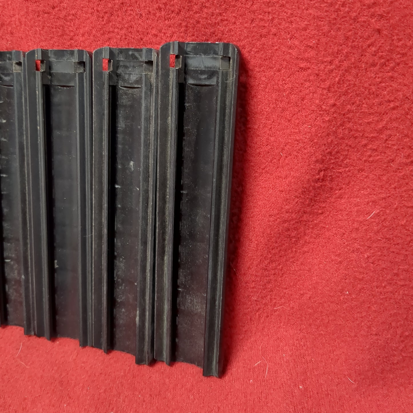 Lot of 4 - 11 Rib Rail Cover P&S PRODUCTS Excellent Condition (FB18-MH512)