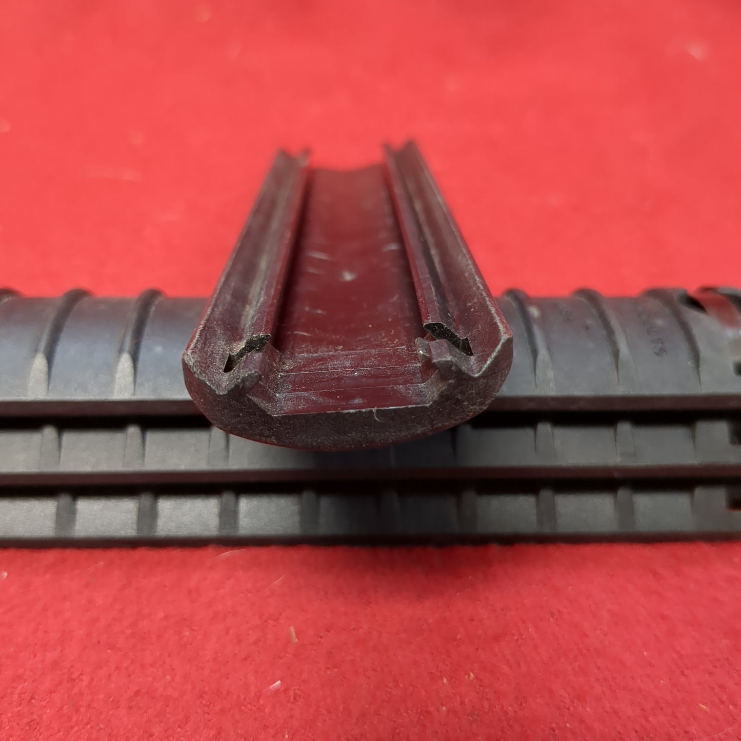 Lot of 4 - 11 Rib Rail Cover P&S PRODUCTS Excellent Condition (FB18-MH512)