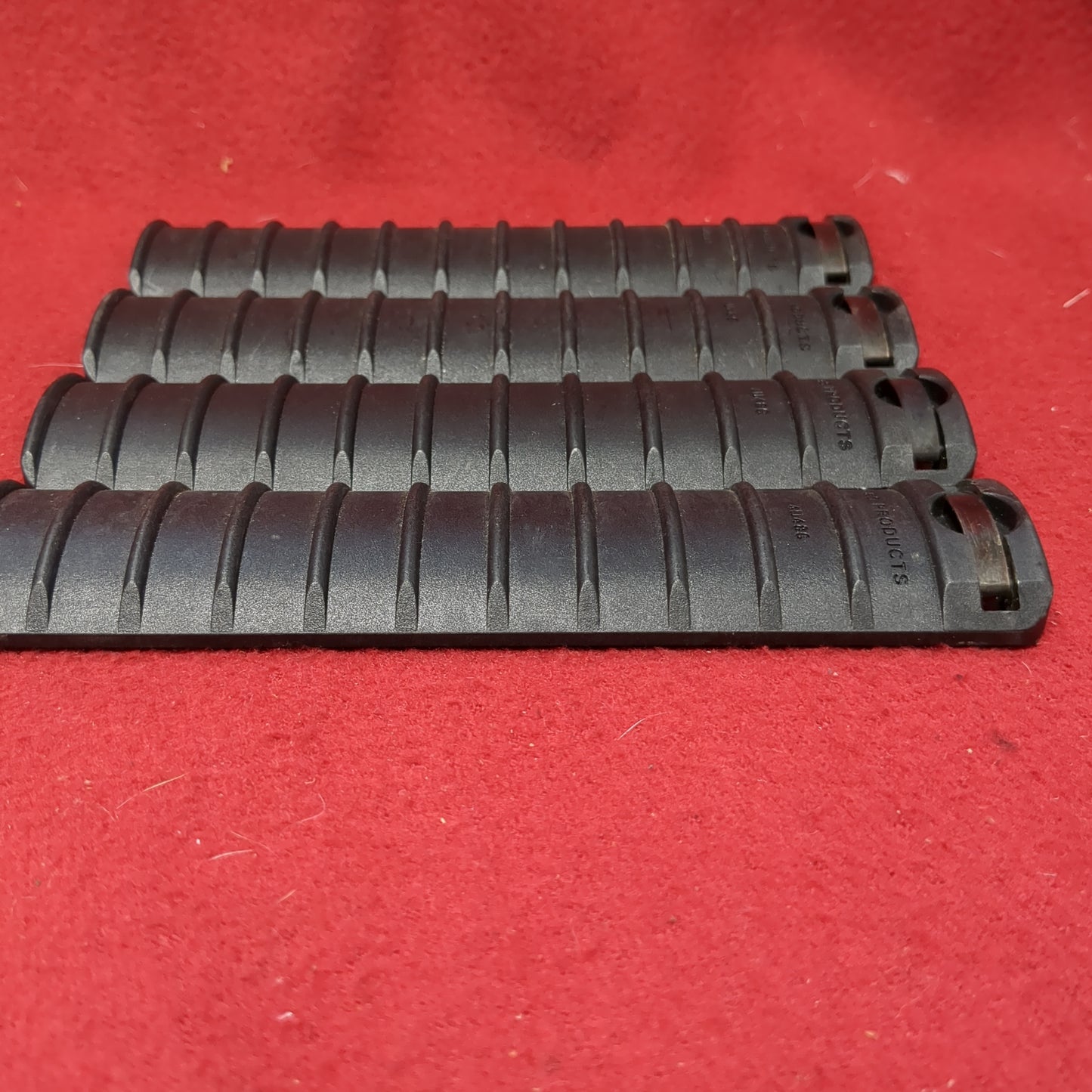 Lot of 4 - 11 Rib Rail Cover P&S PRODUCTS Excellent Condition (FB18-MH514)