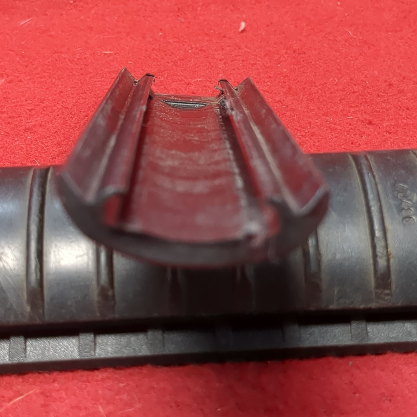 Lot of 4 - 11 Rib Rail Cover P&S PRODUCTS Excellent Condition (FB18-MH515)