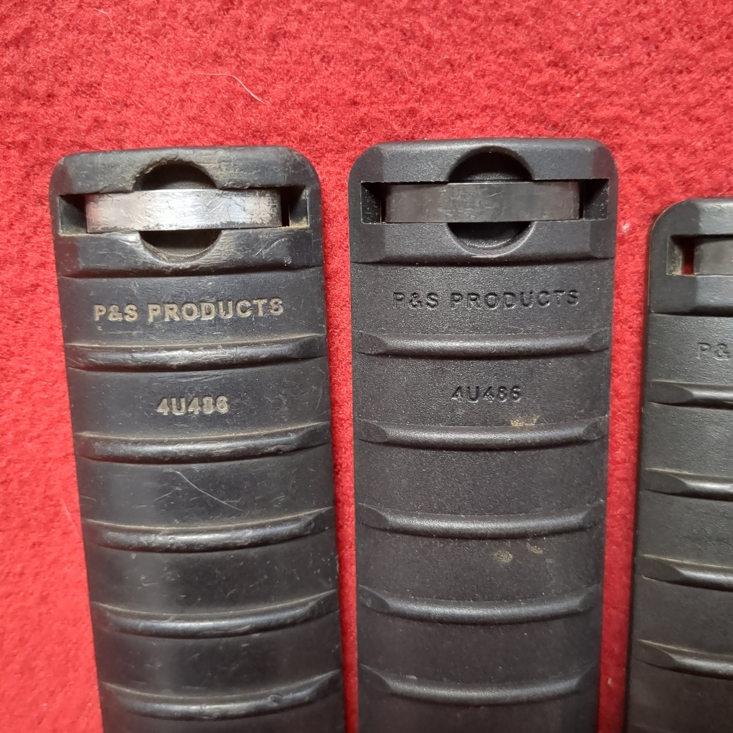 Lot of 4 - 11 Rib Rail Cover P&S PRODUCTS Excellent Condition (FB18-MH519)
