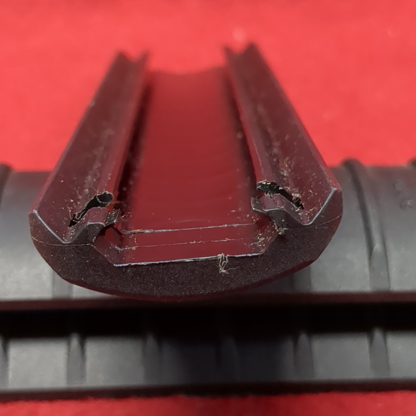 Lot of 4 - 11 Rib Rail Cover P&S PRODUCTS (FB18-MH521)