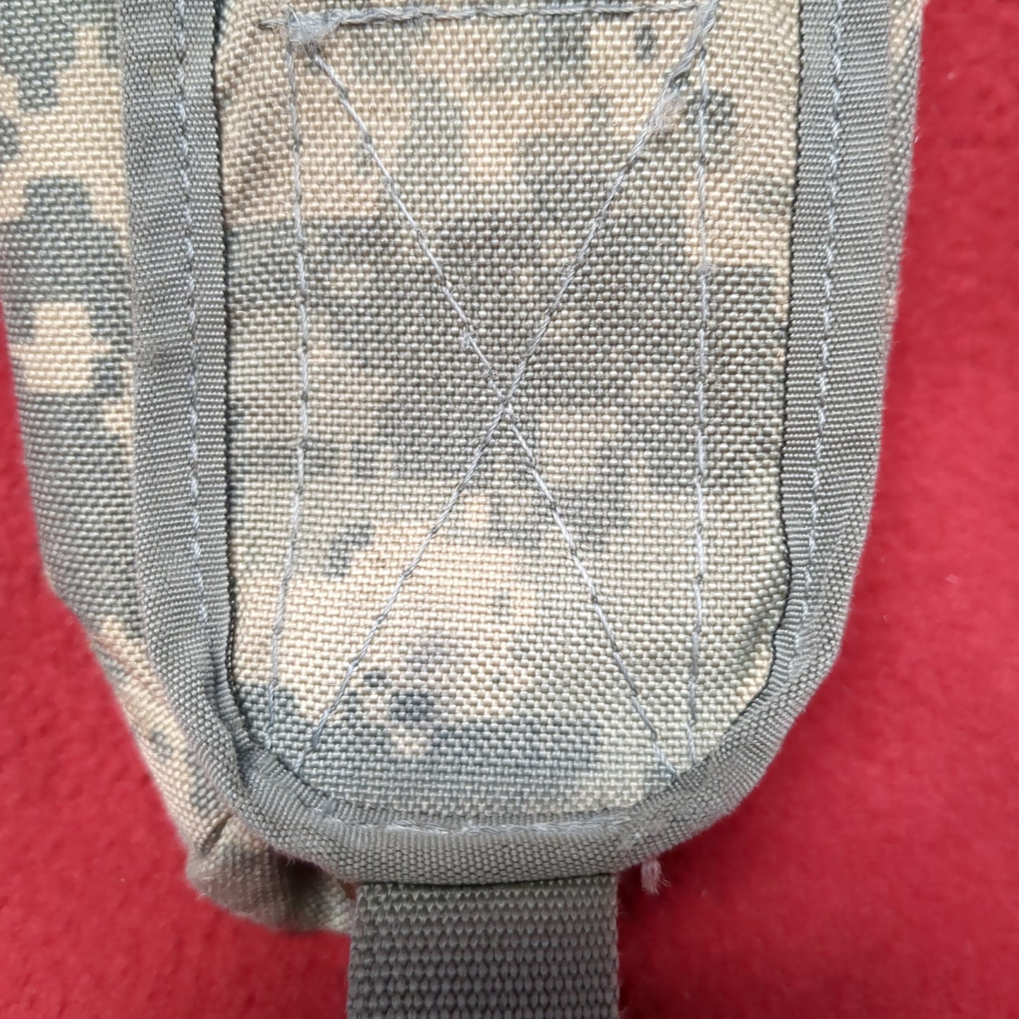 US Army Single Magazine Pouch Molle ACU UCP Good Condition (ACU?-MH567)