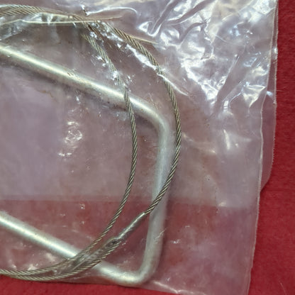 Vietnam Era Parachute Rip Cord Excellent Condition (01g 06cc- ca9-MH646)