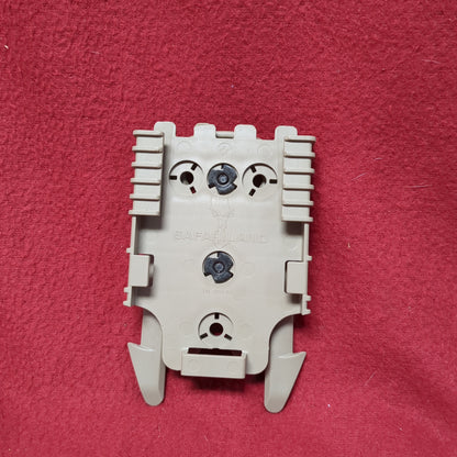 Safariland 16 Molle Locking Fork + Receiver plate (DCL- da6-MH657)