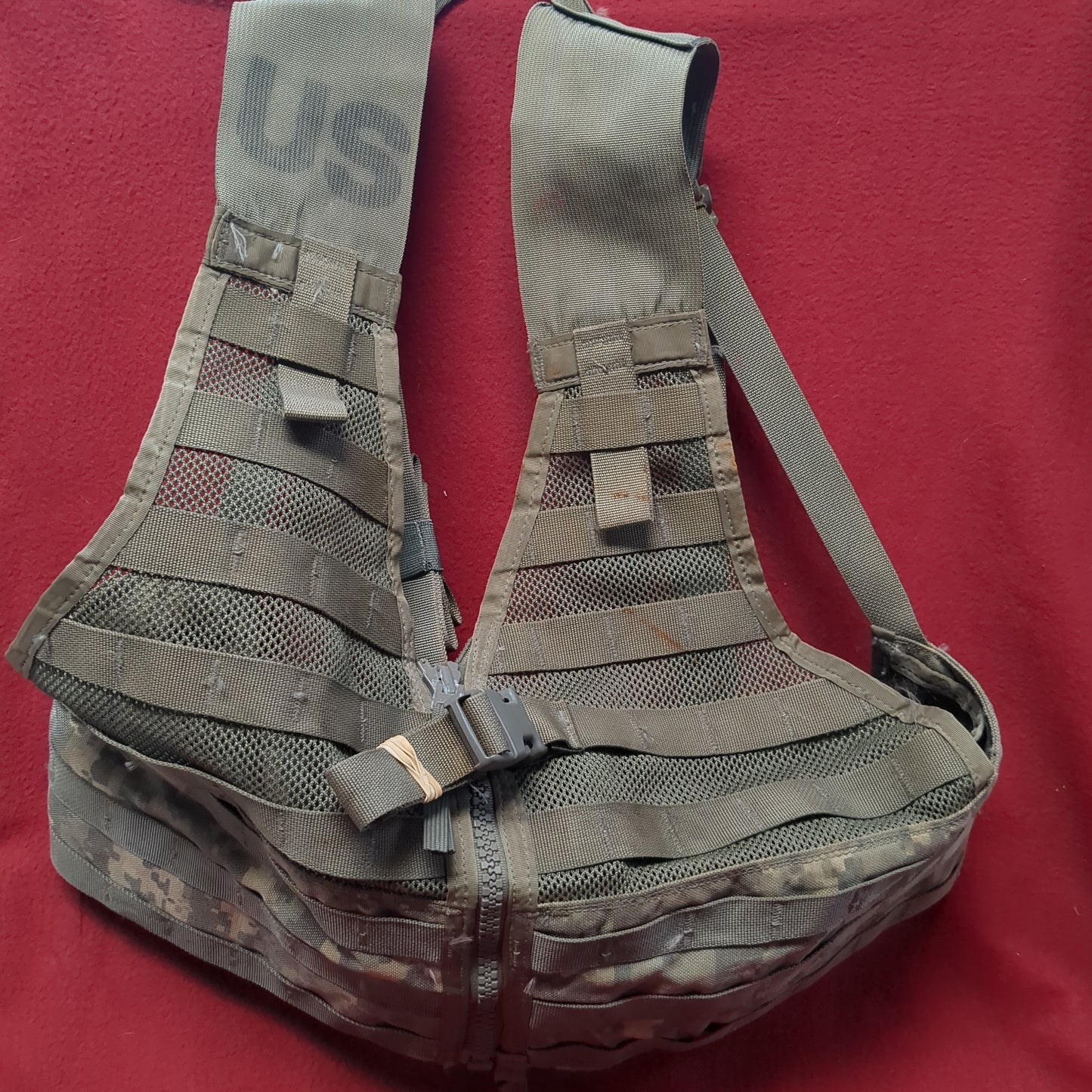Chest Rig ACU Digitial Camo Fighting Load Carrier FLC Molle (EB16-MH683)