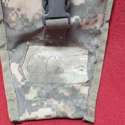 US Army Suction Catheter Pouch UCP ACU Molle II Good Condition (acu?-MH697)