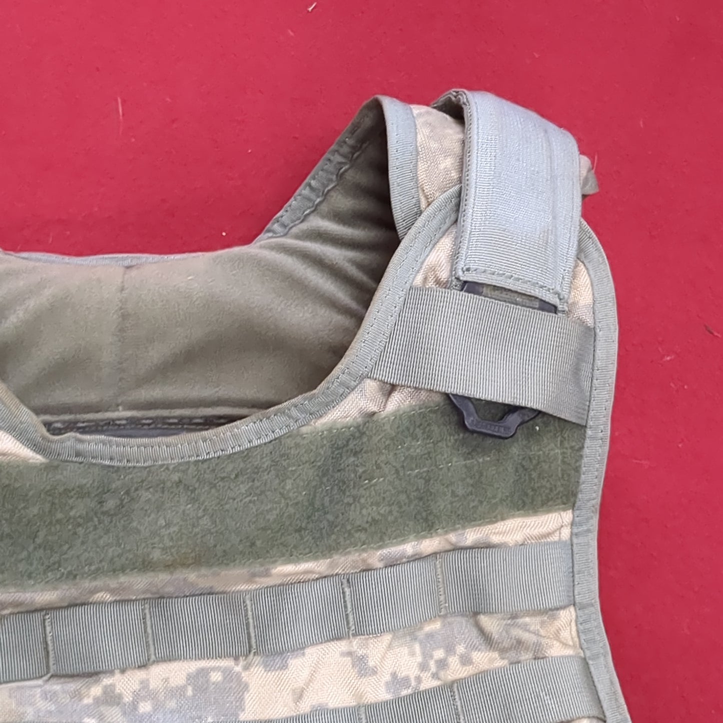 Blackhawk Tactical Vest W/Hydra Storm Bladder Carrier UCP ACU (eb09-APR148)