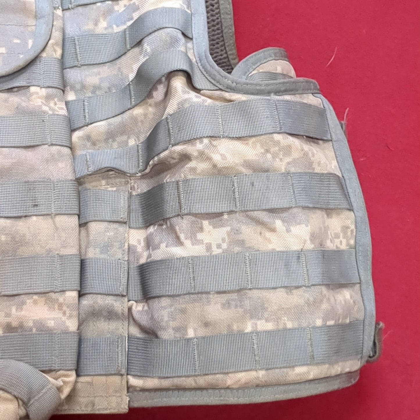 Blackhawk Tactical Vest W/Hydra Storm Bladder Carrier UCP ACU (eb09-APR148)