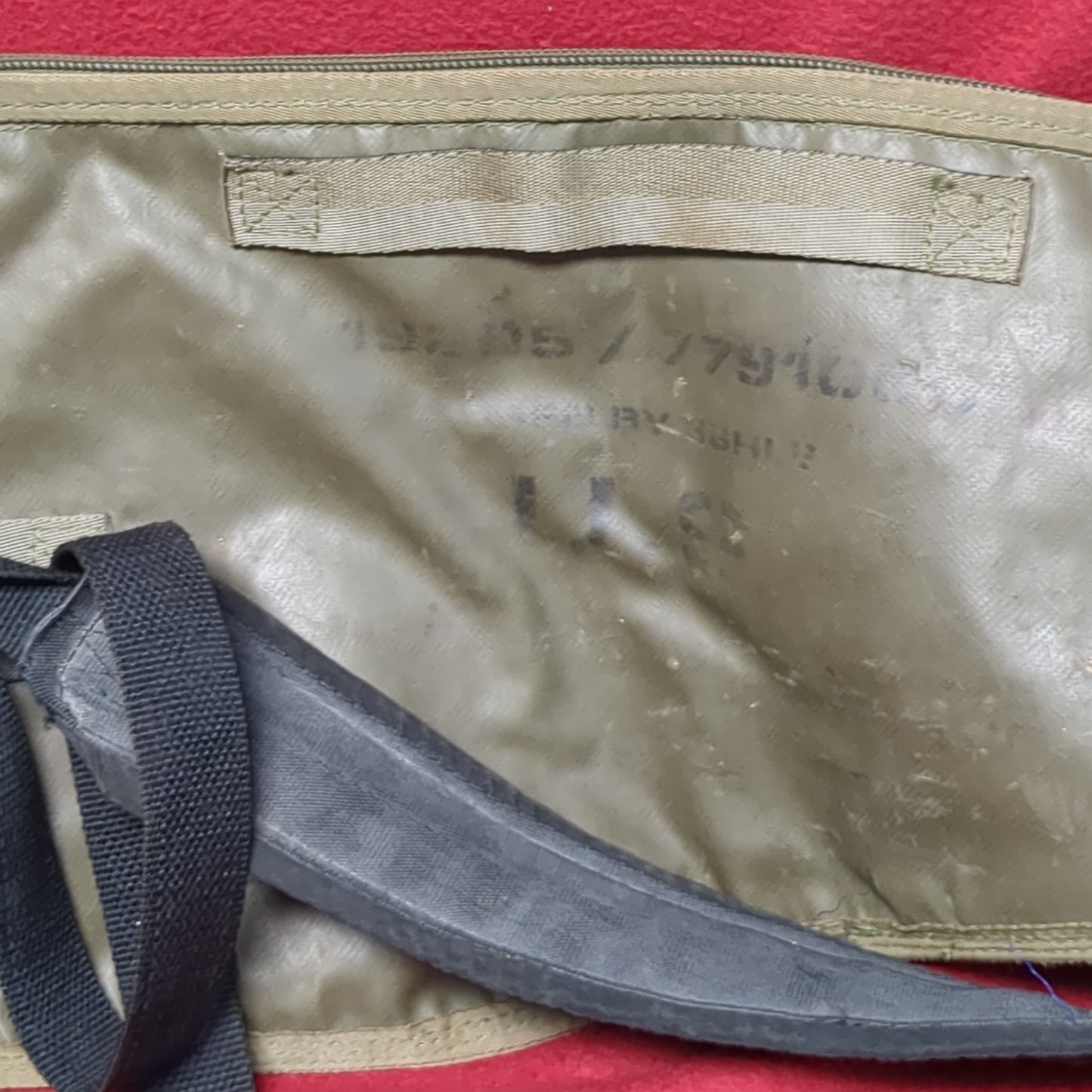 US Army Carrying Case Spare Barrel Bag Nylon Vinyl Water Resistant W/ Padded Sling (BA04-APR246)