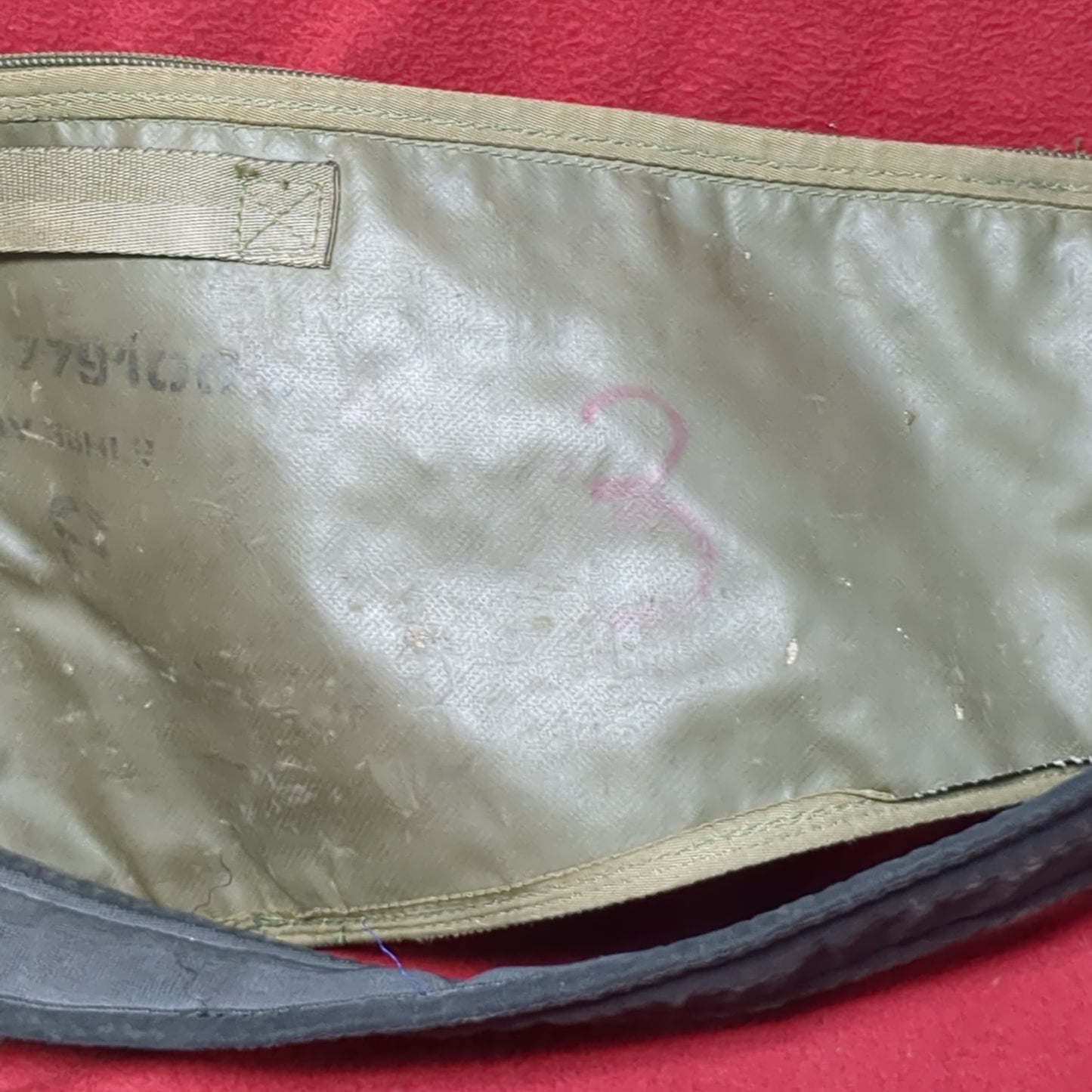 US Army Carrying Case Spare Barrel Bag Nylon Vinyl Water Resistant W/ Padded Sling (BA04-APR246)