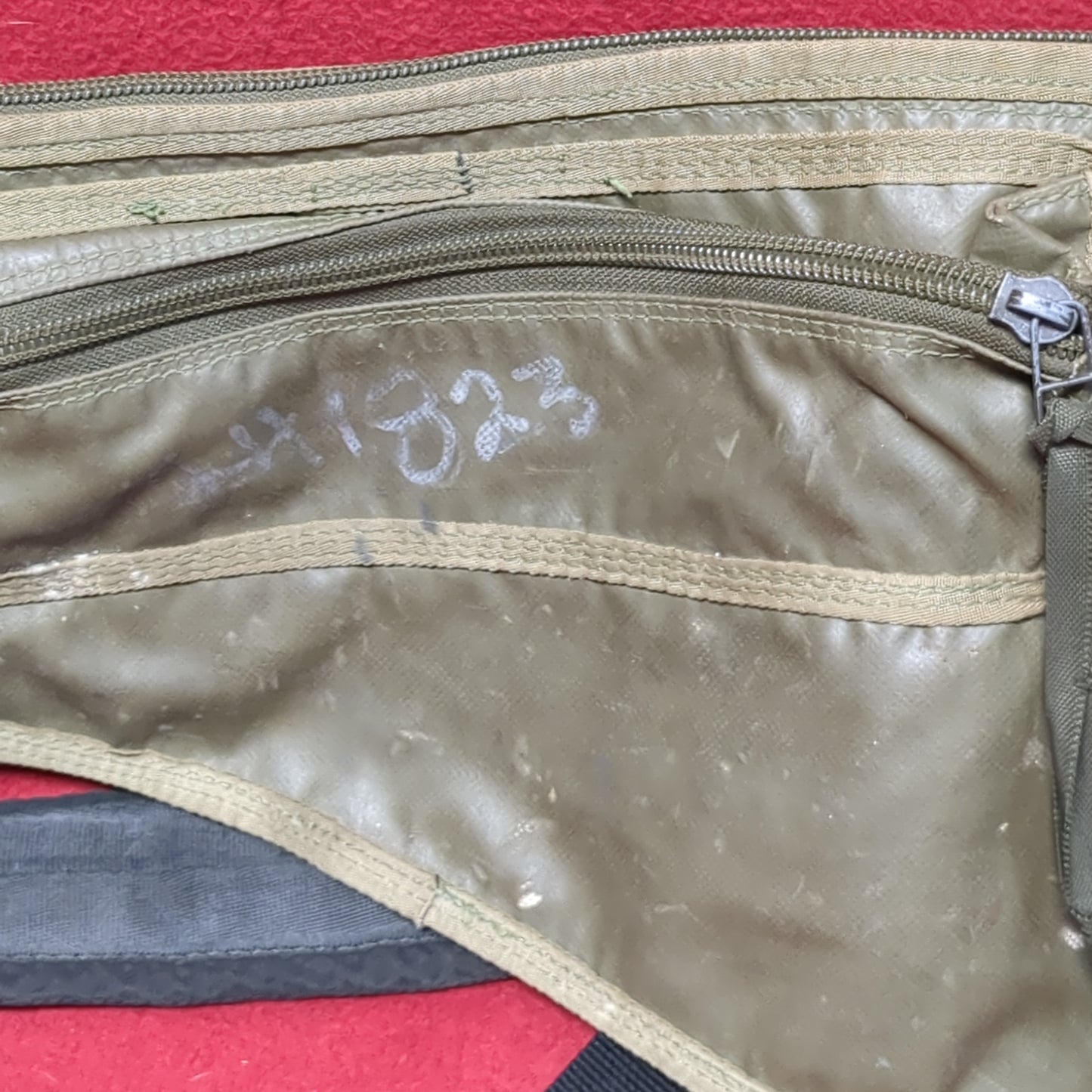 US Army Carrying Case Spare Barrel Bag Nylon Vinyl Water Resistant W/ Padded Sling (BA04-APR246)