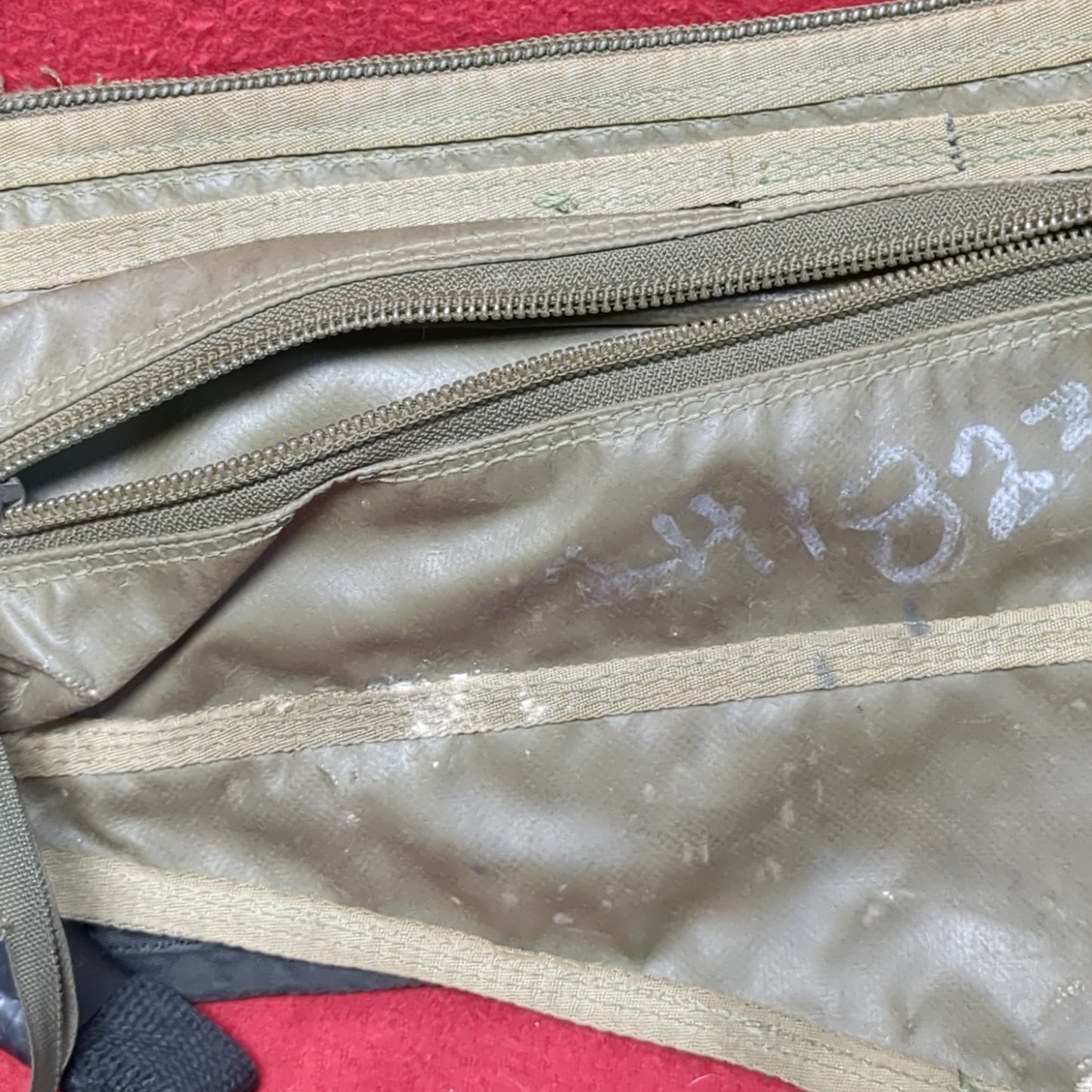 US Army Carrying Case Spare Barrel Bag Nylon Vinyl Water Resistant W/ Padded Sling (BA04-APR246)