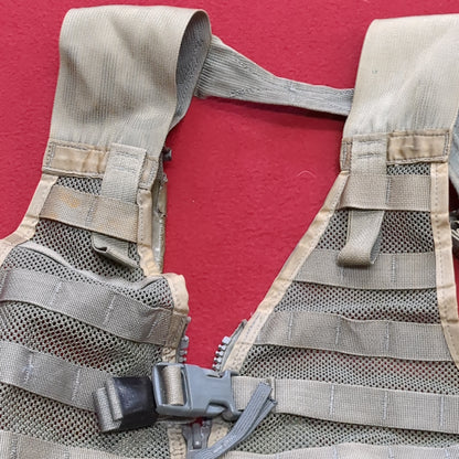 Chest Rig ACU Digitial Camo Fighting Load Carrier FLC Molle (eb09-APR270)