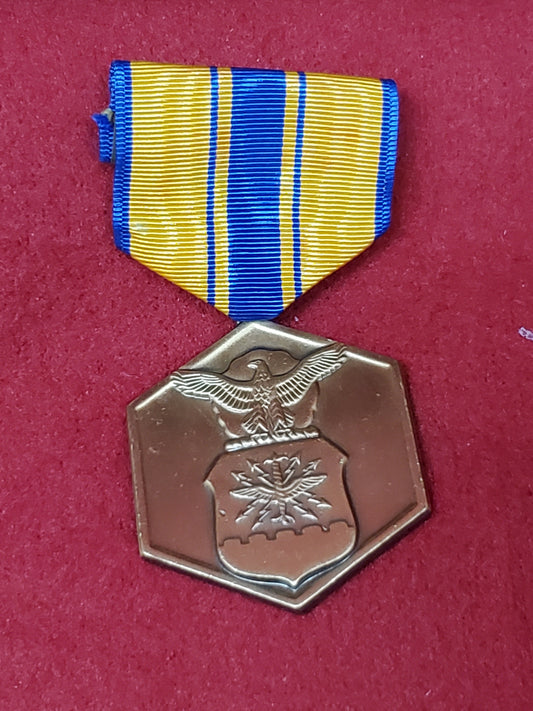 VINTAGE US Army FOR MILITARY MERIT Full Size Medal Heroic Meritorious (06o63)
