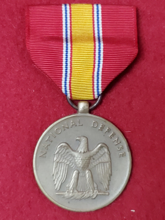 VINTAGE US Army NATIONAL DEFENSE AWARD Full Size Medal (06o83)
