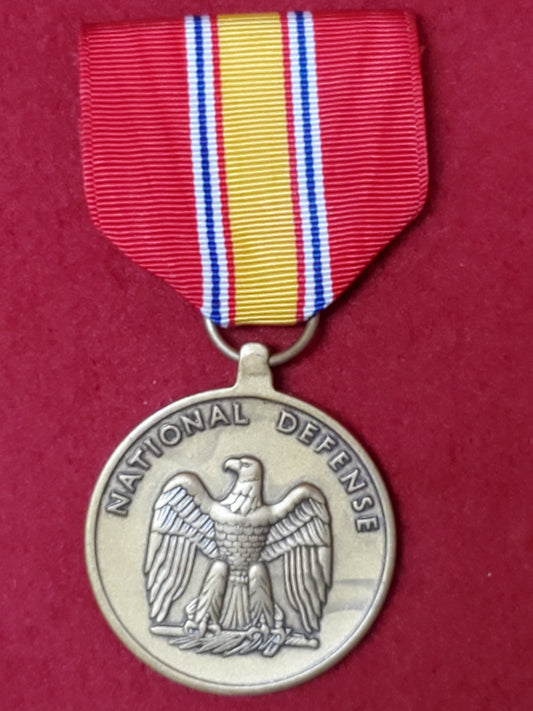 VINTAGE US Army NATIONAL DEFENSE AWARD Full Size Medal (06o84)