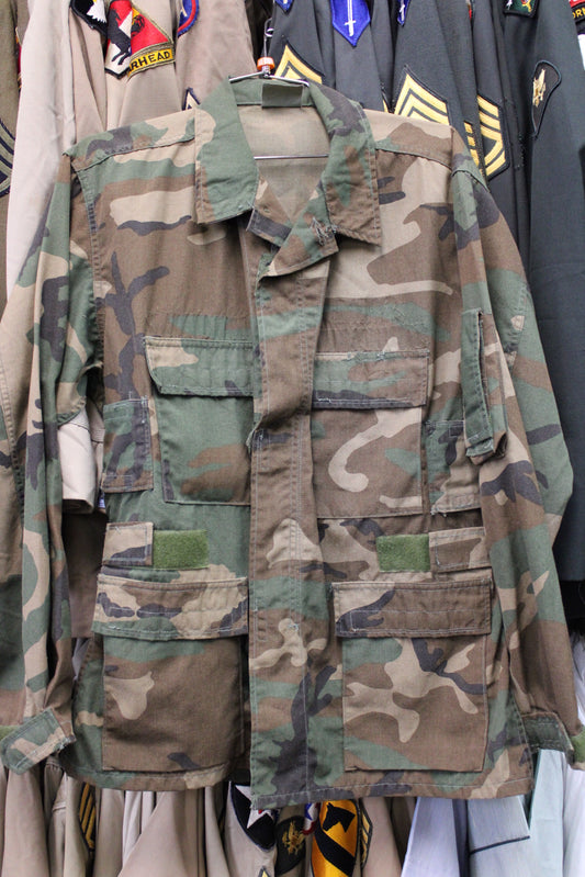 '00 US Army Medium Short BDU Aircrew Woodland Hot Weather Coat (j12q)