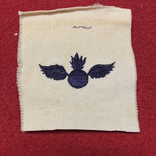 VINTAGE US Navy Coast Guard AVIATION ORDINANCEMAN Sew On Patch (WSB09-56)