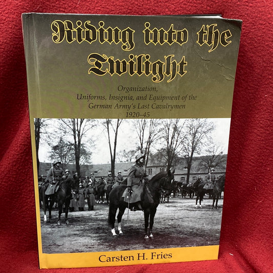 VINTAGE 2010 "Riding into the Twilight" by Carsten H. Fries (cc1)