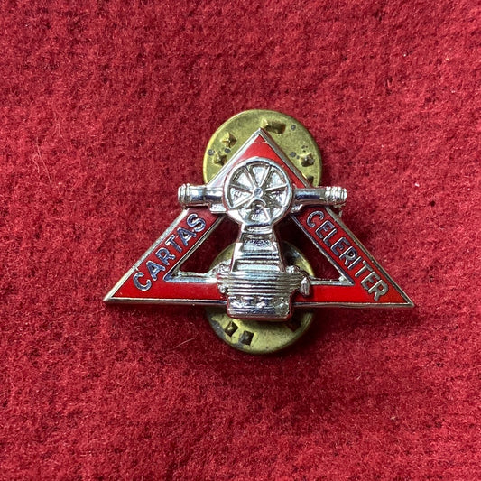 VINTAGE US Army 69th Engineer Company Pin (04cc72)