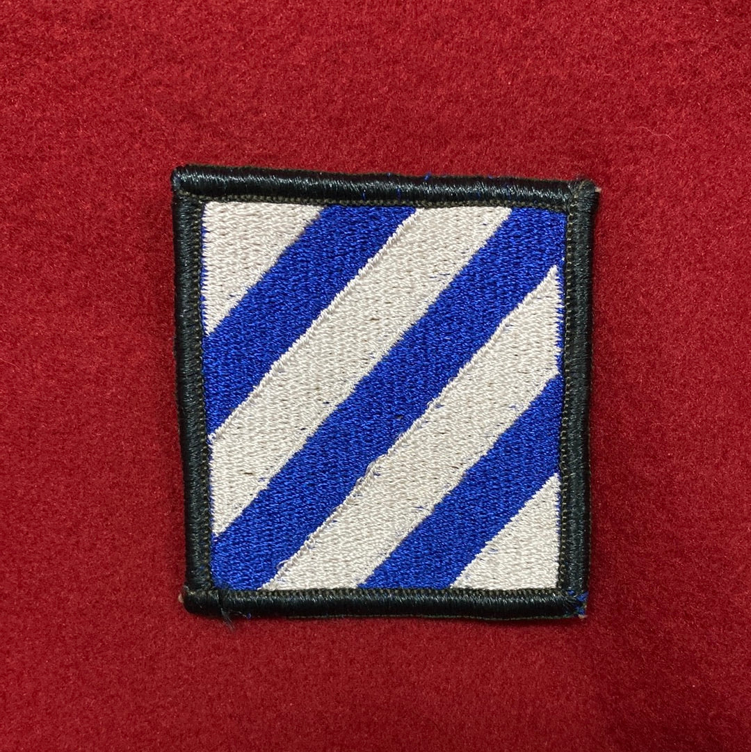 VINTAGE US Army 3rd ID Patch Sew-On (12o68)