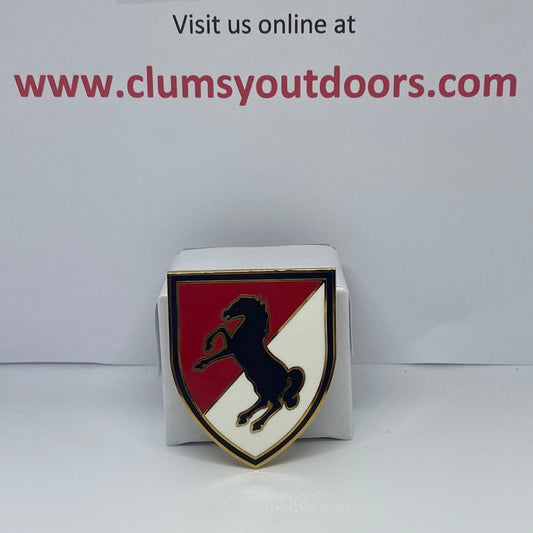 Vintage US Military 11th Armored Calvary Regiment Pin (3cc13)