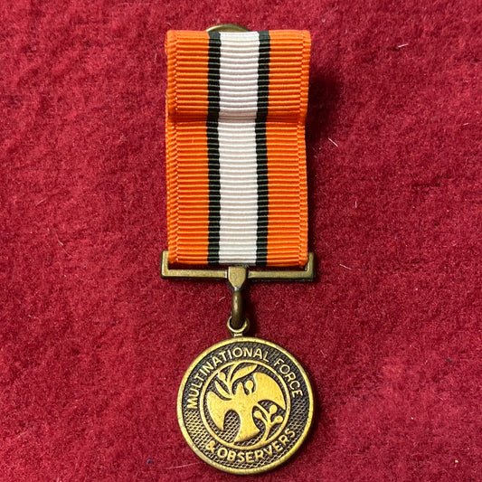 VINTAGE US Army MULTINATIONAL FORCE AND OBSERVERS MEDAL (WSB03-114)