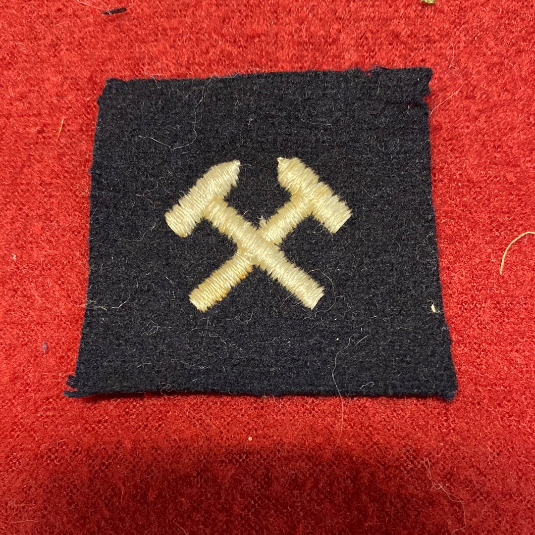 VINTAGE US Navy Coast Guard METALSMITH/MOLDER Sew On Patch (WSB09-171)
