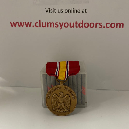 Vintage US Military National Defense Medal Army (2cc49)